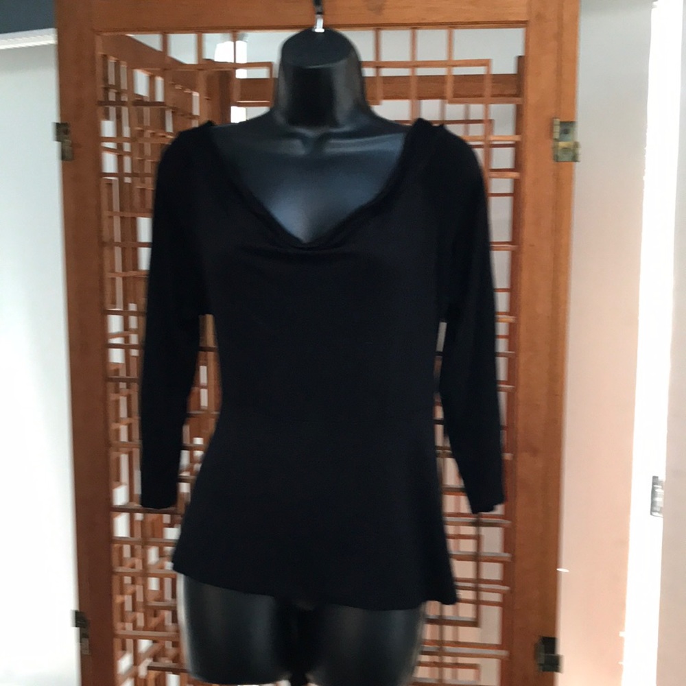 NWOT- Fashion to Figure black blouse with scoop neck and back. Size 2X.